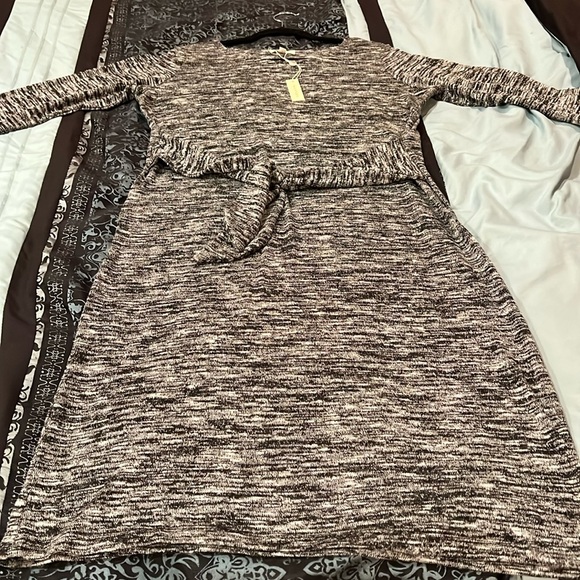 MAX STUDIO WOMENS DRESS, new with tags, size large very nice - Picture 1 of 10